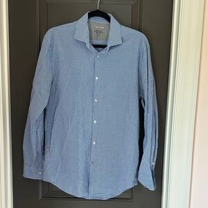Calvin Klein Men's Light Blue Button Down Shirt